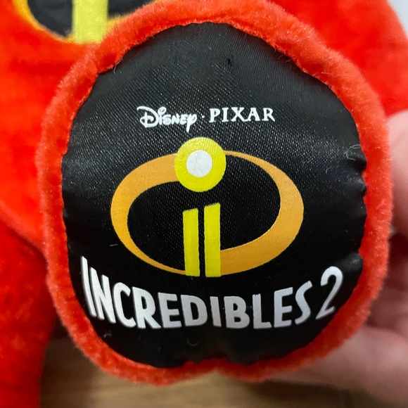 Disney Build-A-Bear The Incredibles 2 Red Teddy Bear Plush Toy - Picture 3 of 7